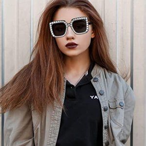 Oversize Square Plastic Fashion Sunglasses Black Frame Gray Lenses